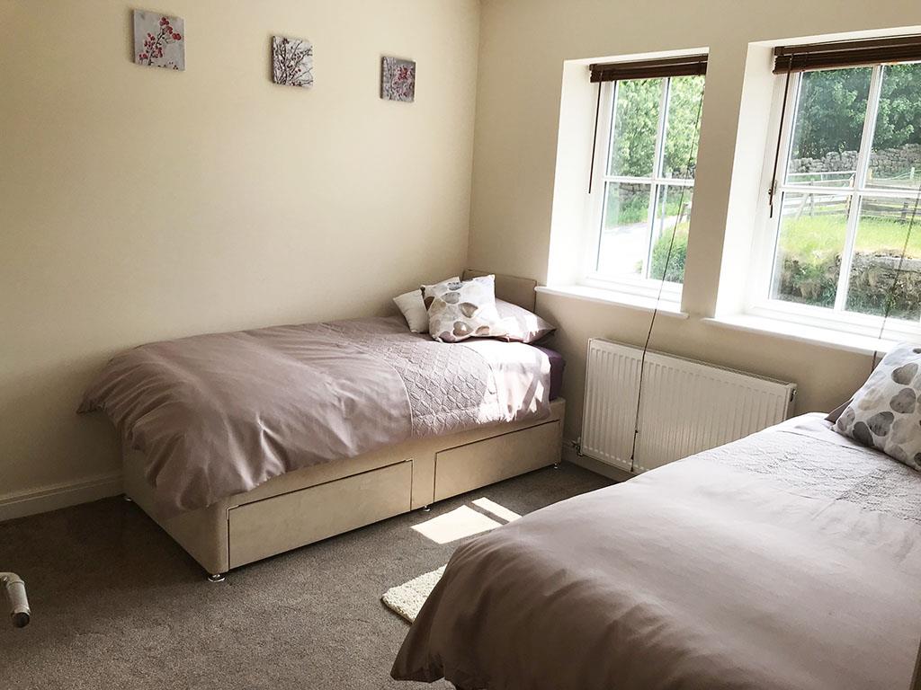4 bedroom townhouse house SSTC in Trawden - IMG_0463.jpg